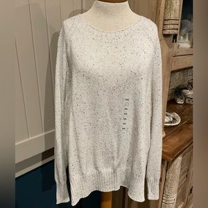 Old Navy sweater, new with tags. Size XXL